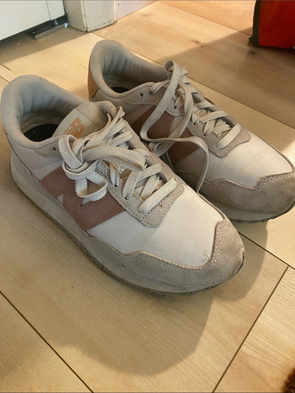 New Balance Cream & Blush Retro Trainer Sneakers, Size 8 Women